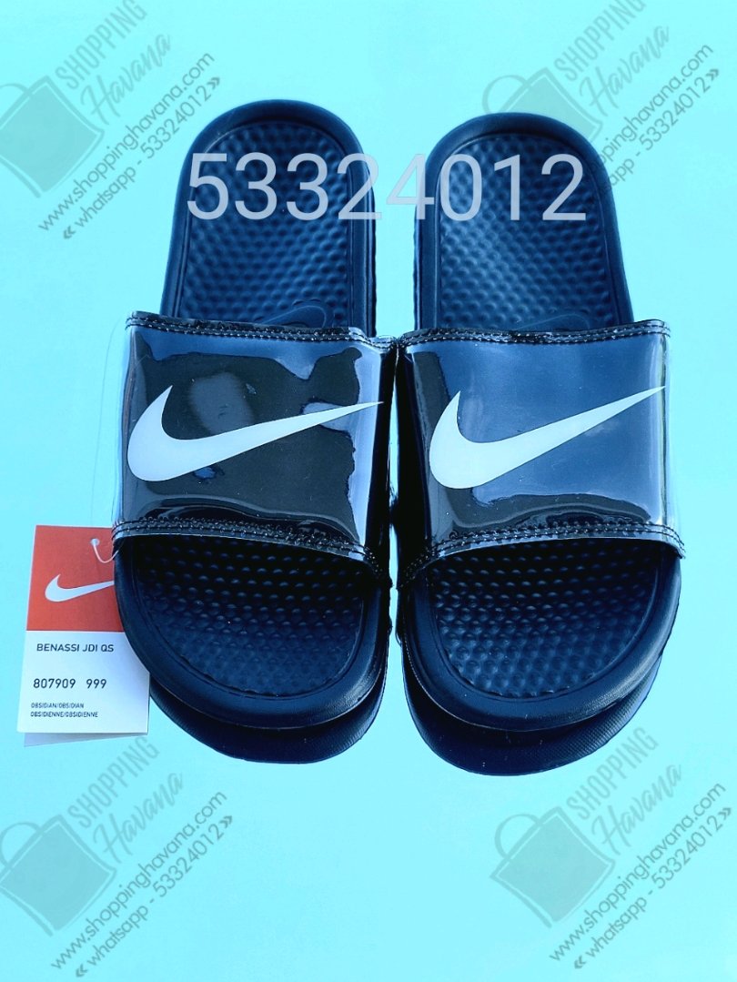 Chancletas Nike Negra y Blanca charol - ShoppingHavana